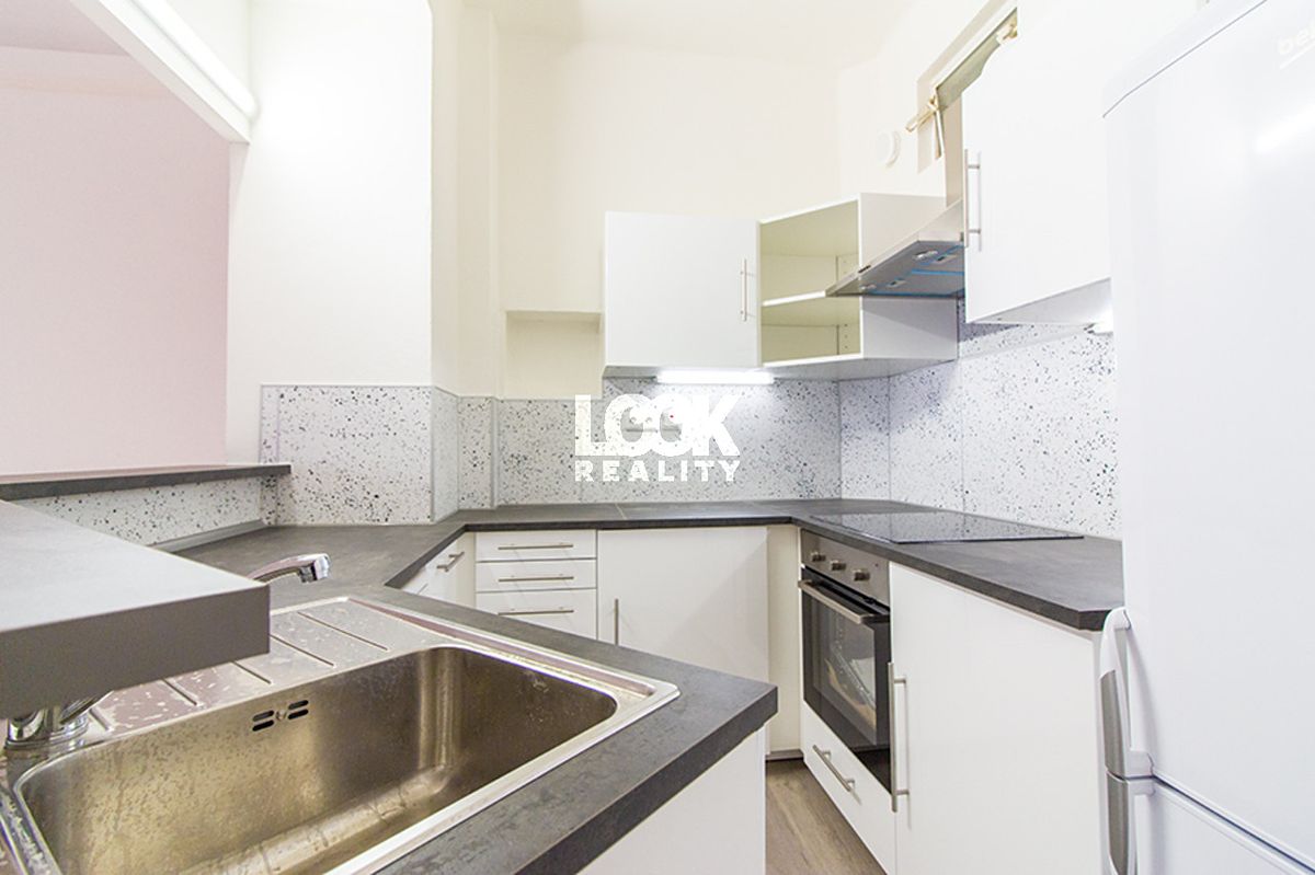 Pronájem bytu 4+kk 112 m² – fotografie 5