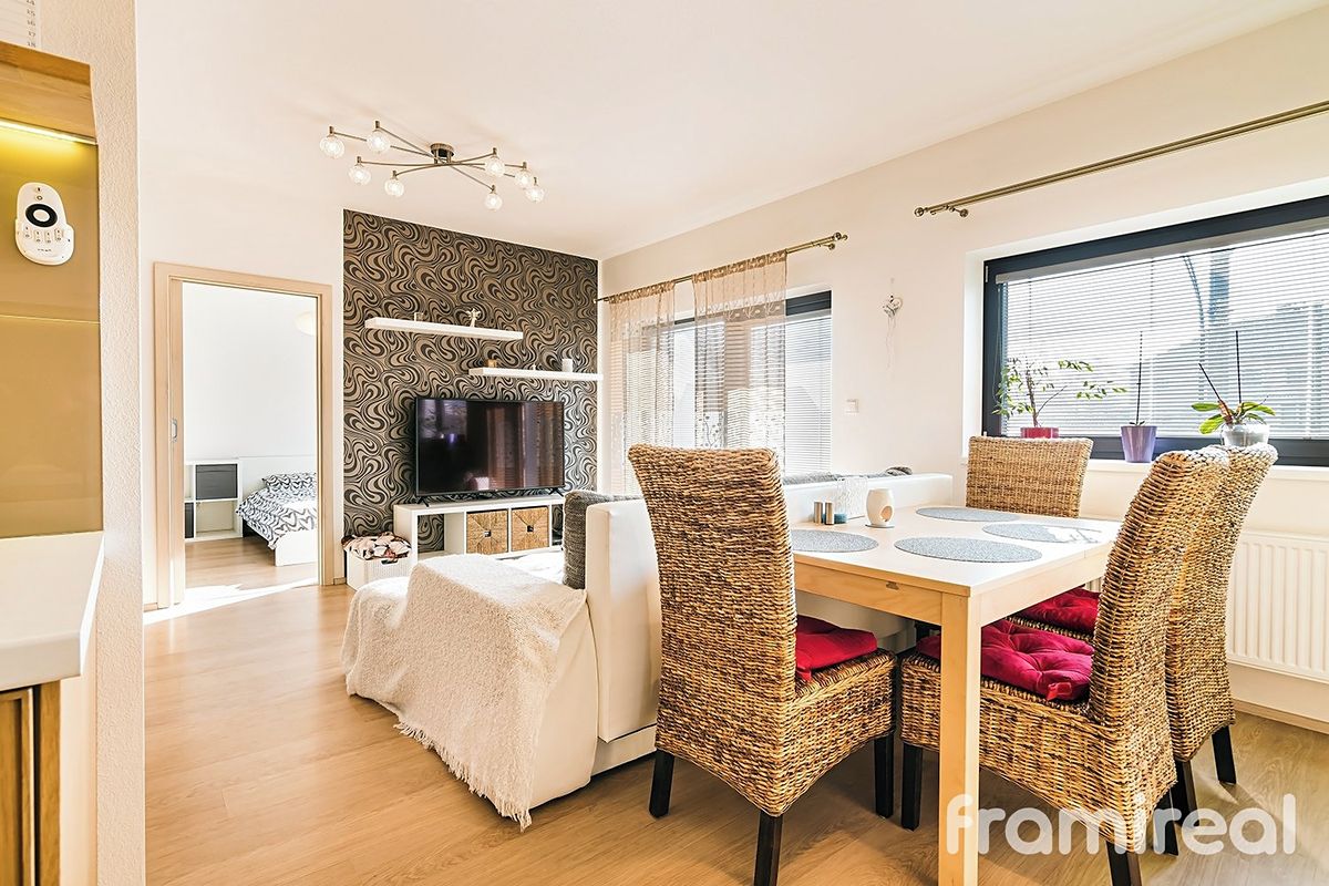 Pronájem bytu 3+kk 84 m² – fotografie 2