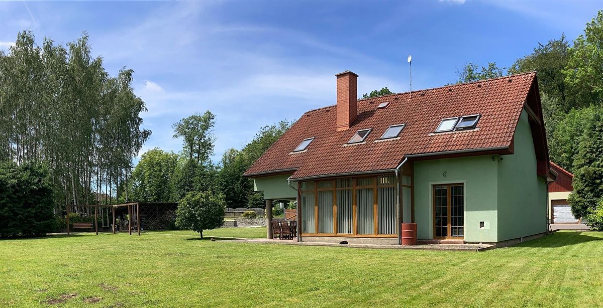 Prodej rodinného domu 200 m², pozemek 4622 m² – fotografie 2