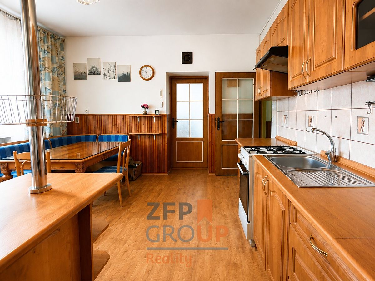 Prodej rodinného domu 100 m², pozemek 1578 m² – fotografie 5