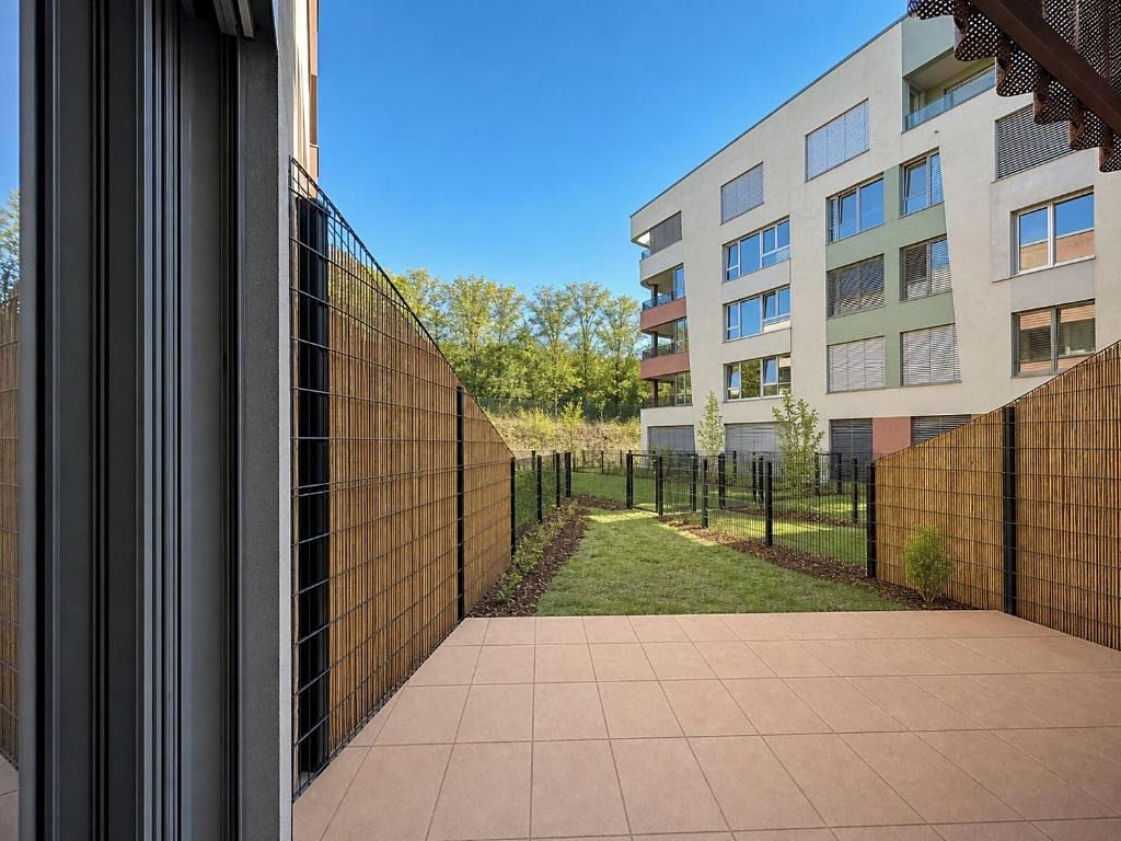 Pronájem bytu 3+kk 54 m² – fotografie 2