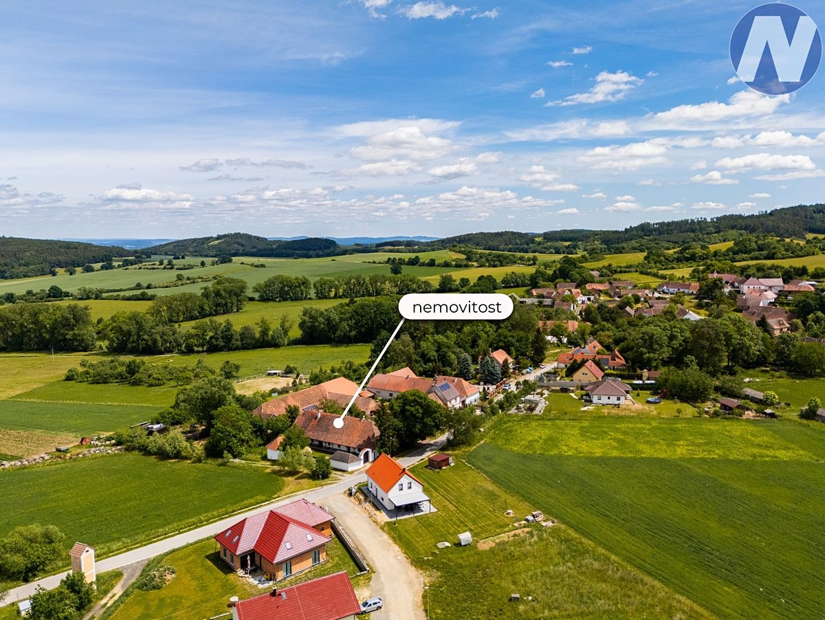 Prodej rodinného domu 195 m², pozemek 580 m² – fotografie 3