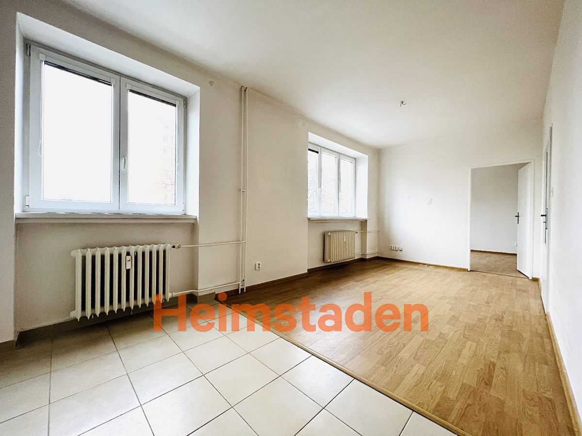 Pronájem bytu 2+kk 41 m² – fotografie 4