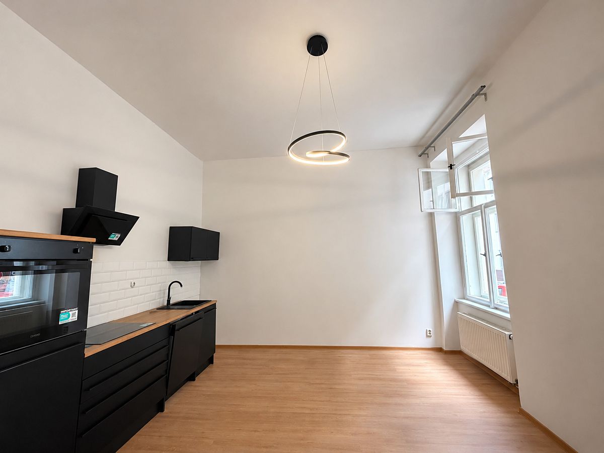Pronájem bytu 1+kk 31 m²