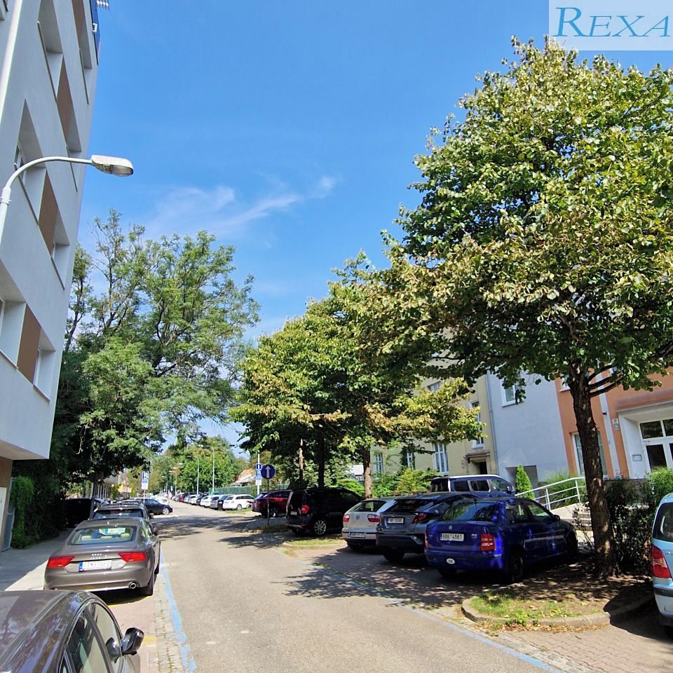 Pronájem bytu 2+kk 62 m²