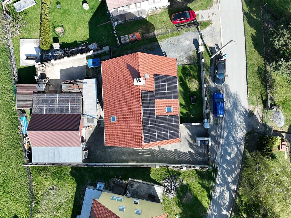 Prodej rodinného domu 290 m², pozemek 497 m² – fotografie 2