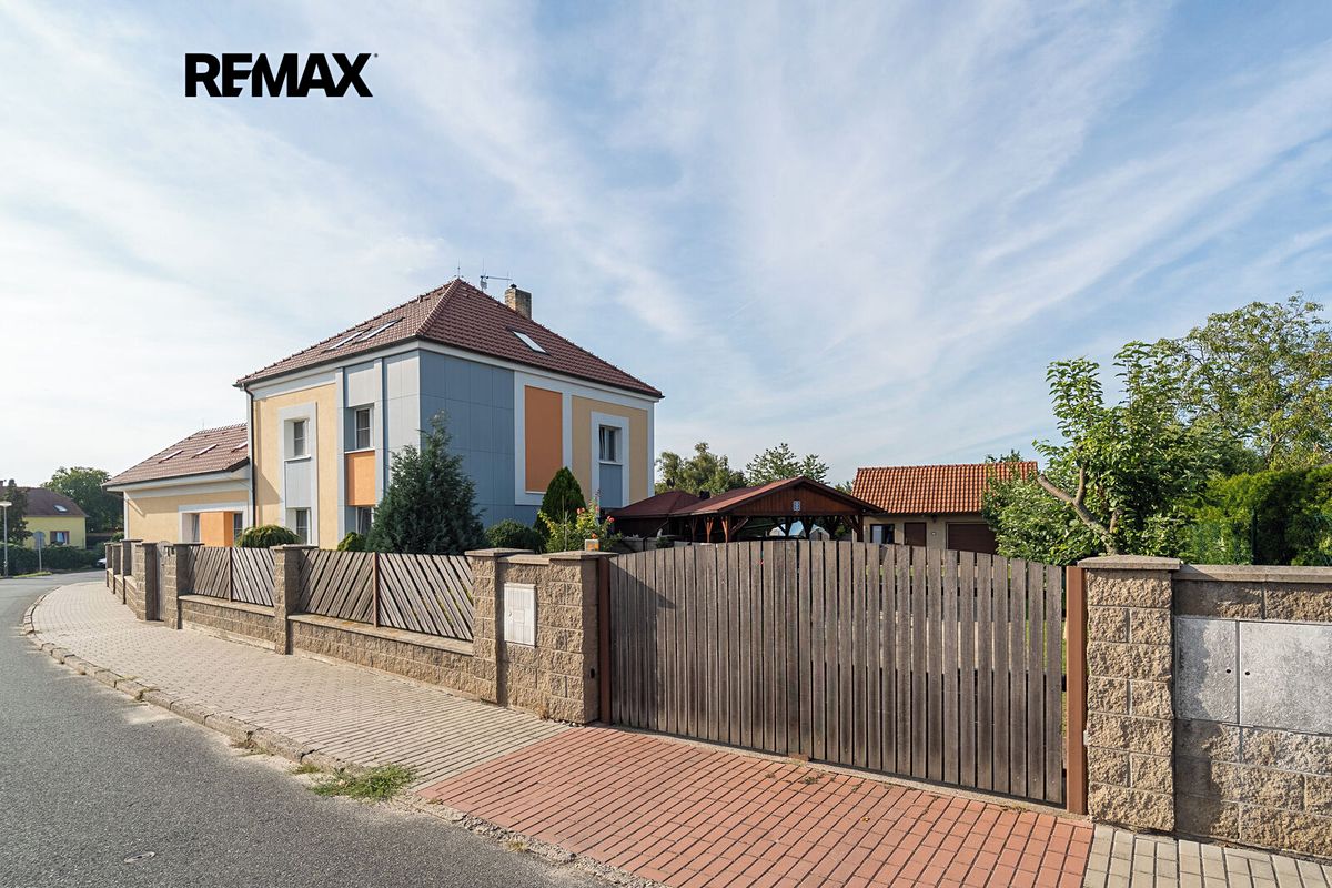 Prodej rodinného domu 172 m², pozemek 955 m²