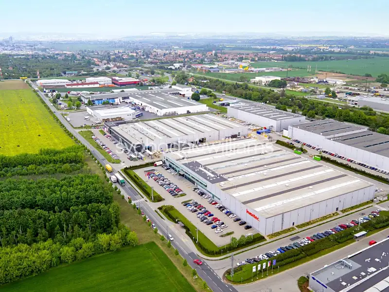 Pronájem výrobní haly, prostoru 3064 m², Modřice – náhled fotky 1