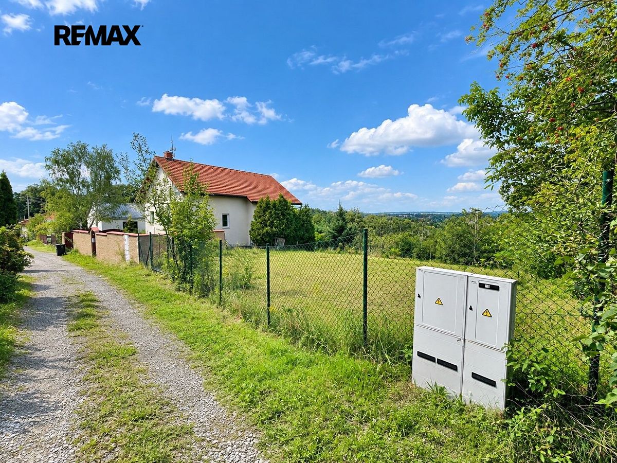Prodej stavebního pozemku 1346 m² – fotografie 2
