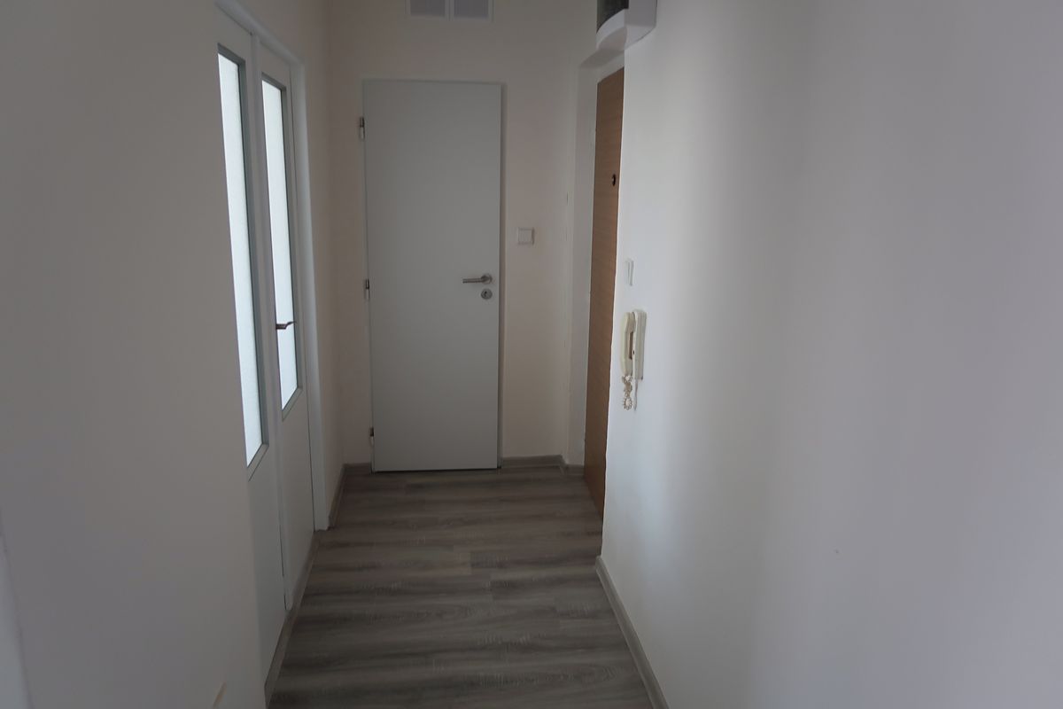 Pronájem bytu 1+1 38 m² – fotografie 5