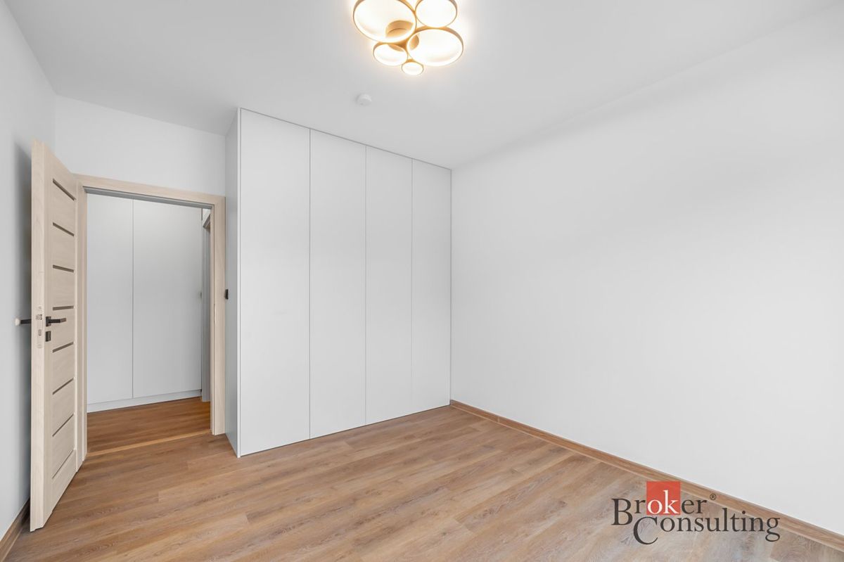 Pronájem bytu 2+kk 44 m² – fotografie 3
