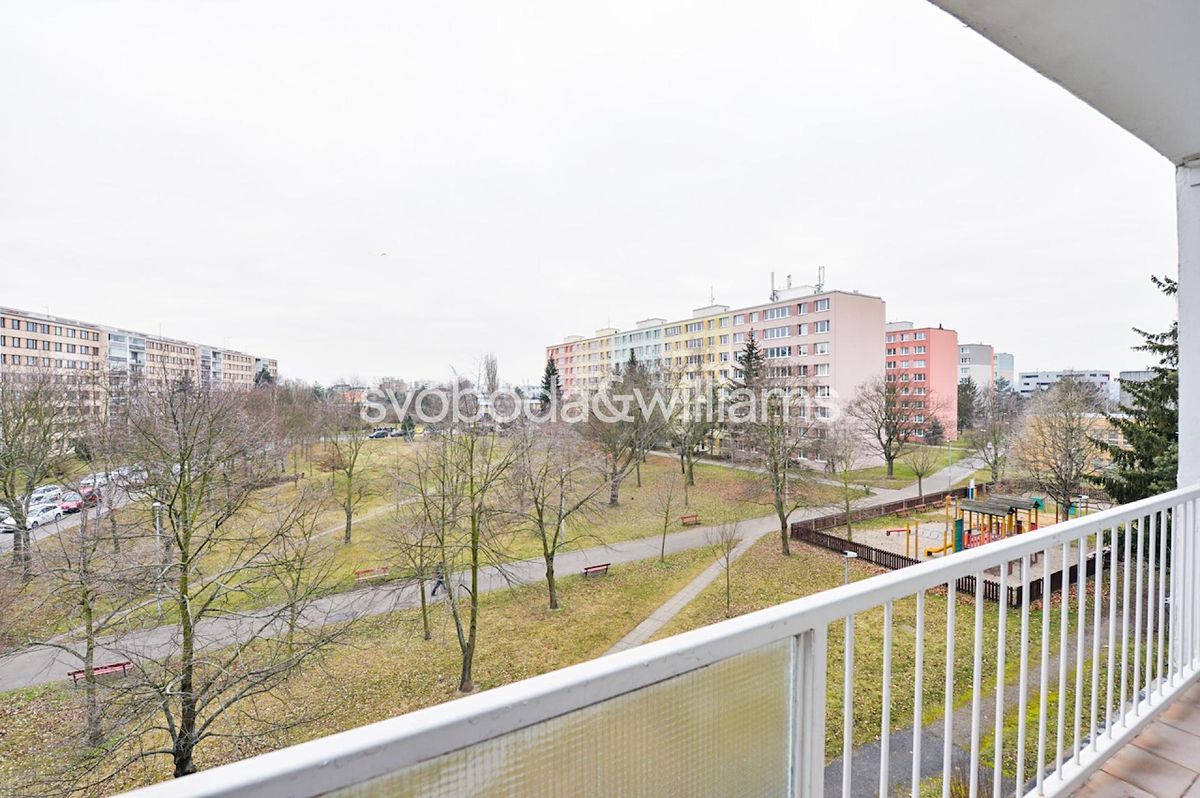 Pronájem bytu 2+kk 64 m² – fotografie 3