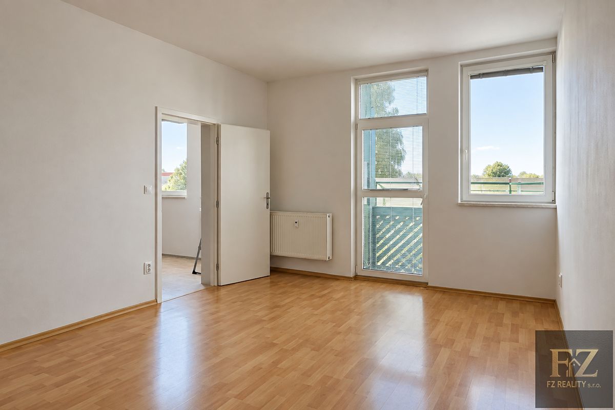 Pronájem bytu 2+kk 43 m² – fotografie 4