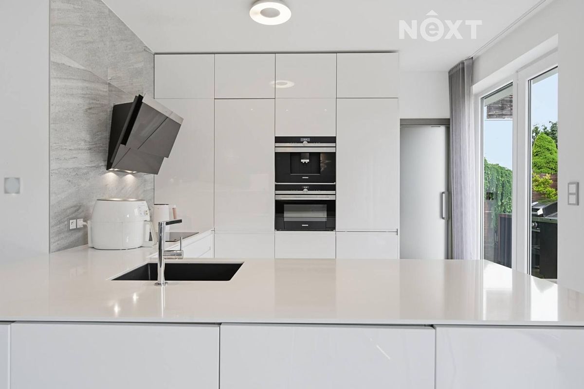 Prodej rodinného domu 141 m², pozemek 458 m² – fotografie 4