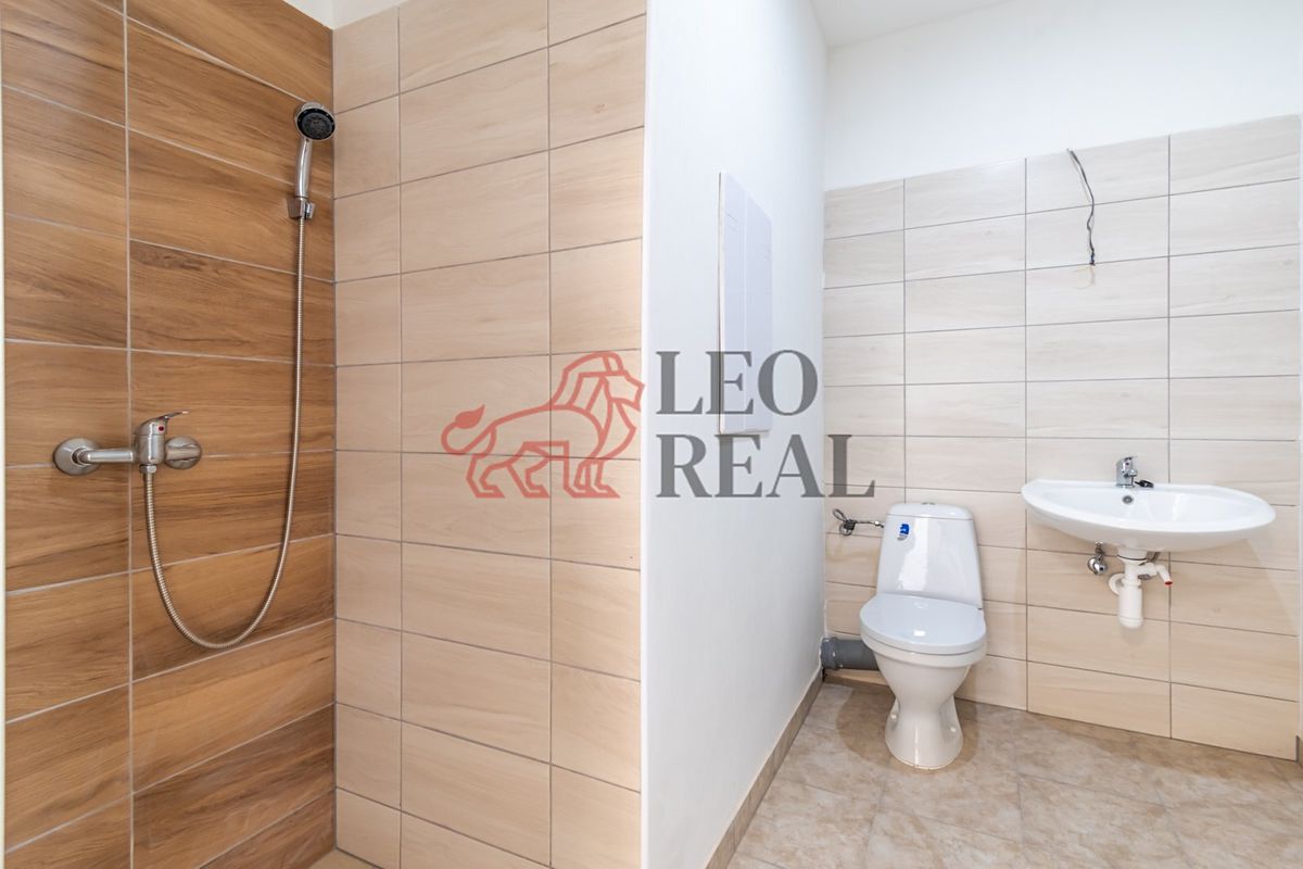 Pronájem bytu 2+kk 35 m² – fotografie 2