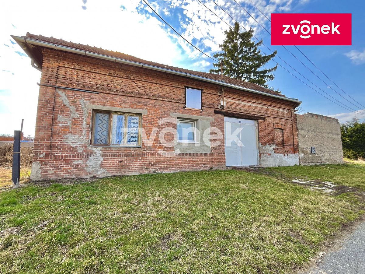 Prodej rodinného domu 351 m², pozemek 351 m² – fotografie 2