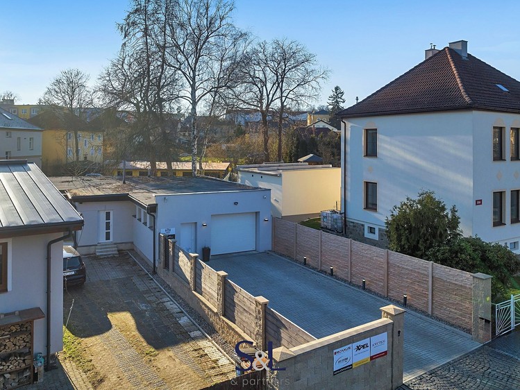Нерухомість на продаж, 325 м² (6 з 32)