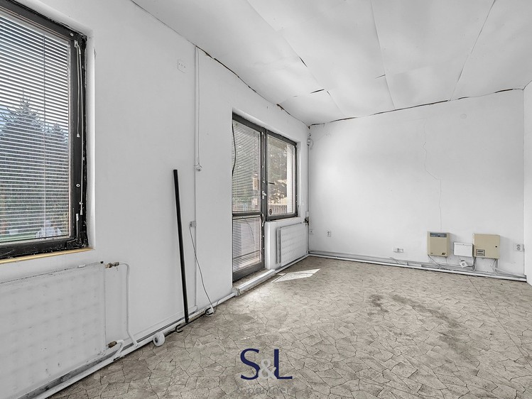 Нерухомість на продаж, 325 м² (26 з 32)
