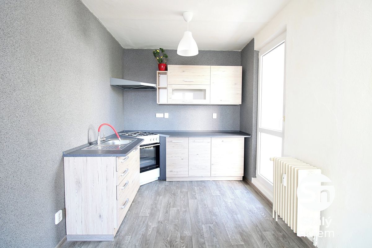 Pronájem bytu 2+kk 40 m² – fotografie 3