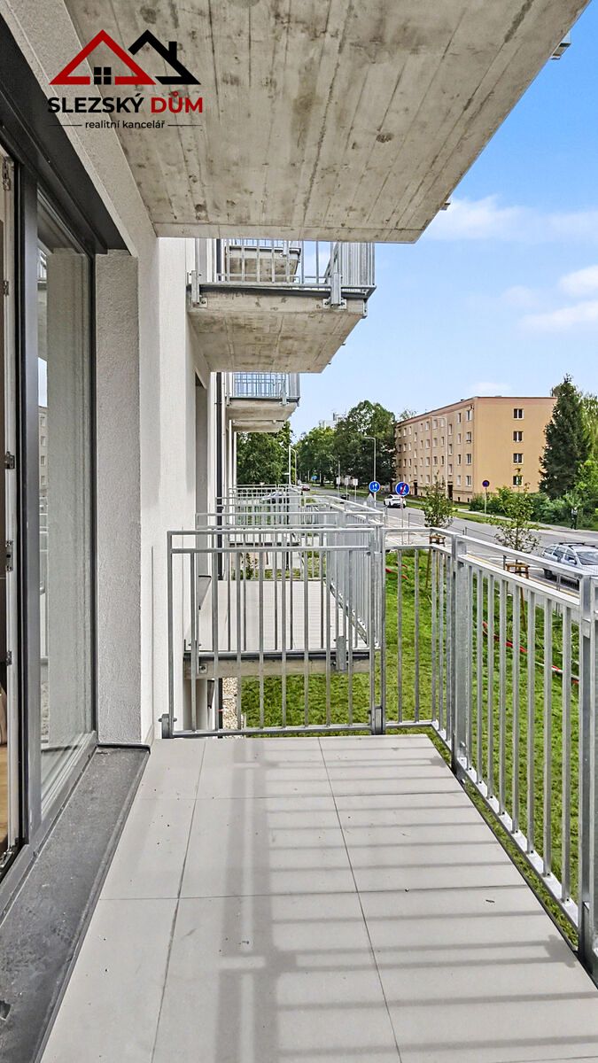 Pronájem bytu 1+kk 34 m² – fotografie 5