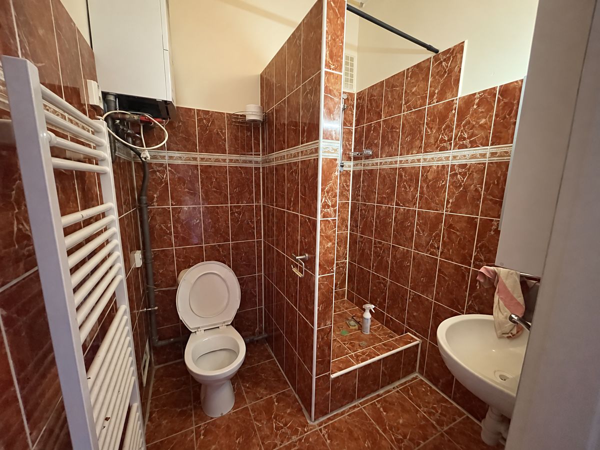Pronájem bytu 2+kk 40 m² – fotografie 3