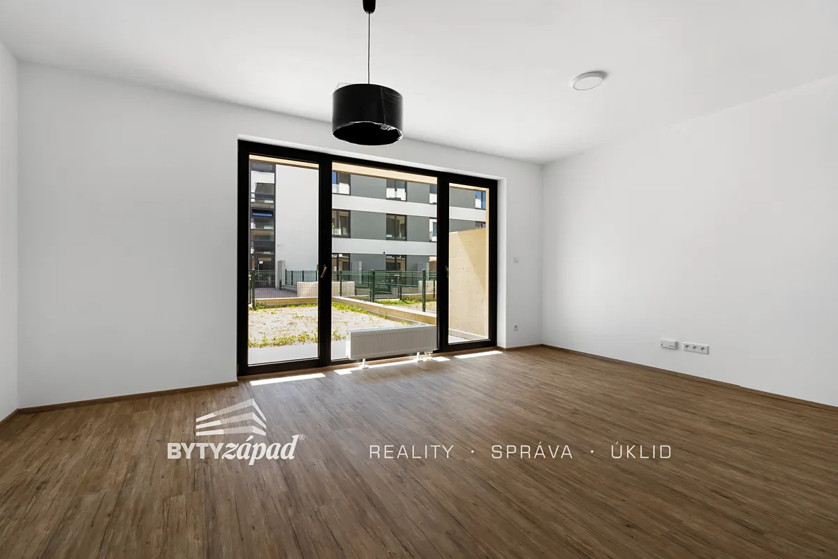 Pronájem bytu 1+kk 36 m²