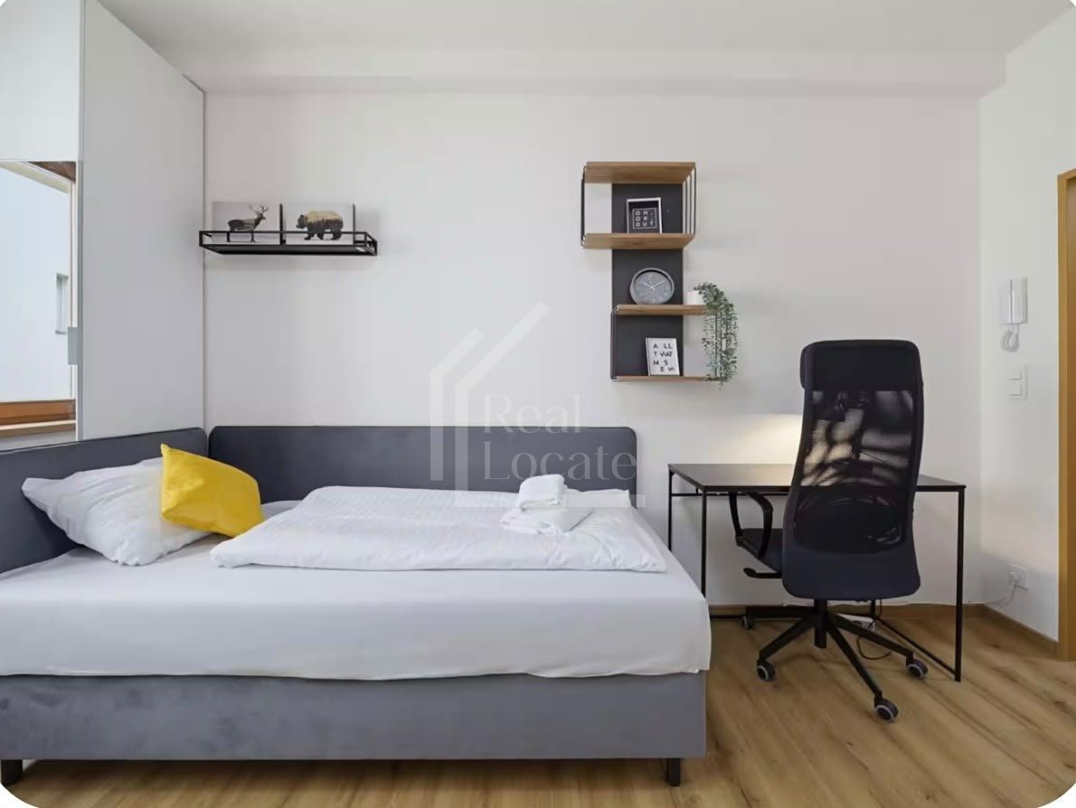 Pronájem bytu 1+kk 25 m² – fotografie 5