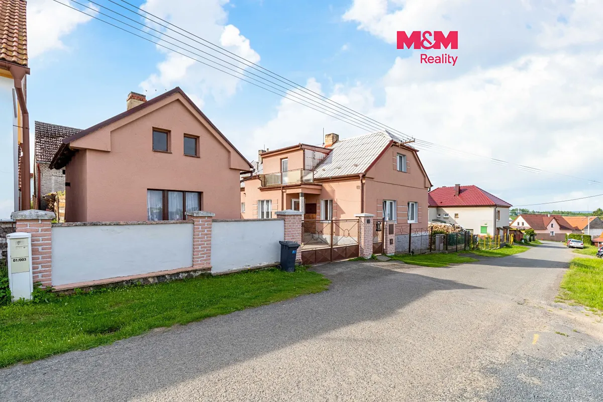 Prodej rodinného domu 109 m², pozemek 694 m²