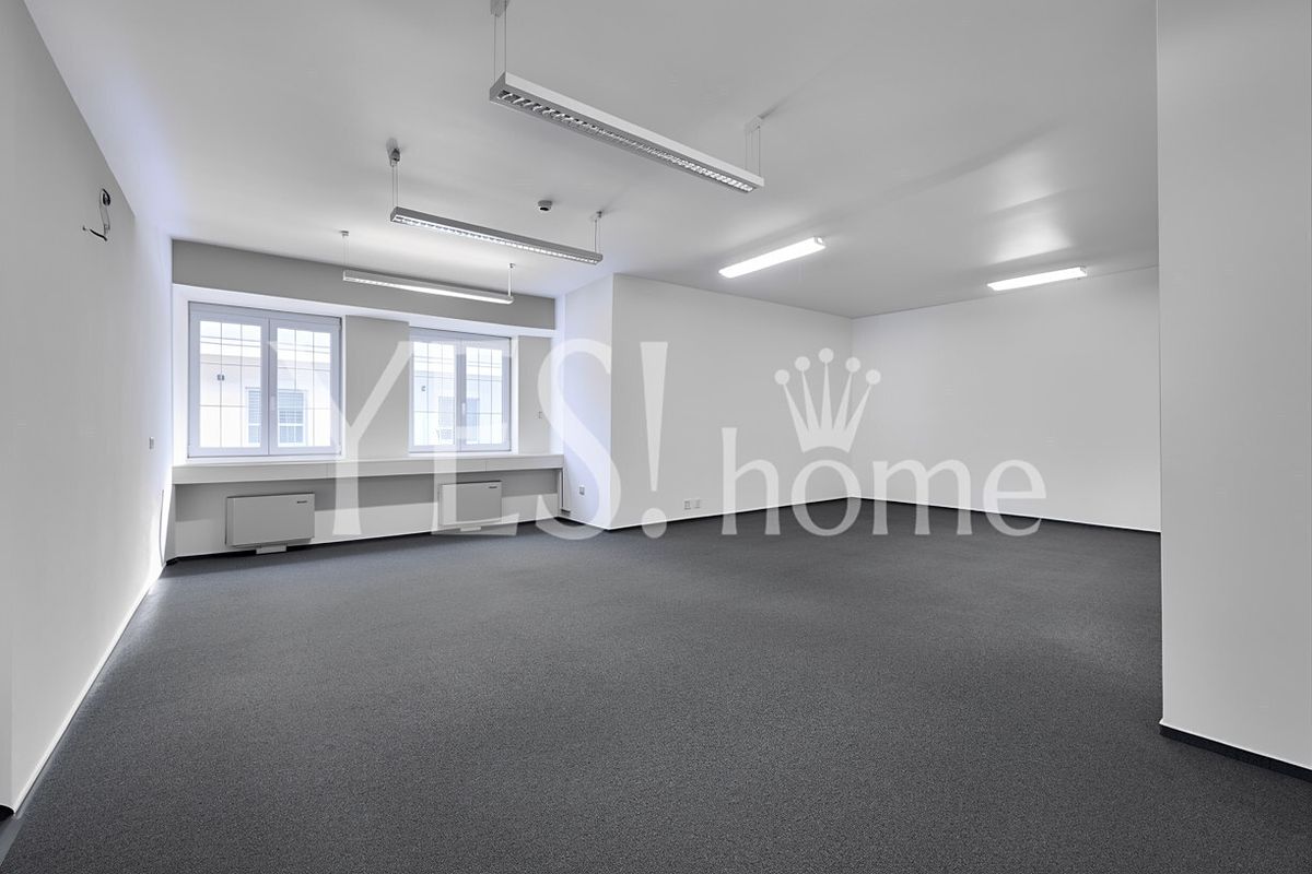 Pronájem kanceláře 161 m² – fotografie 2