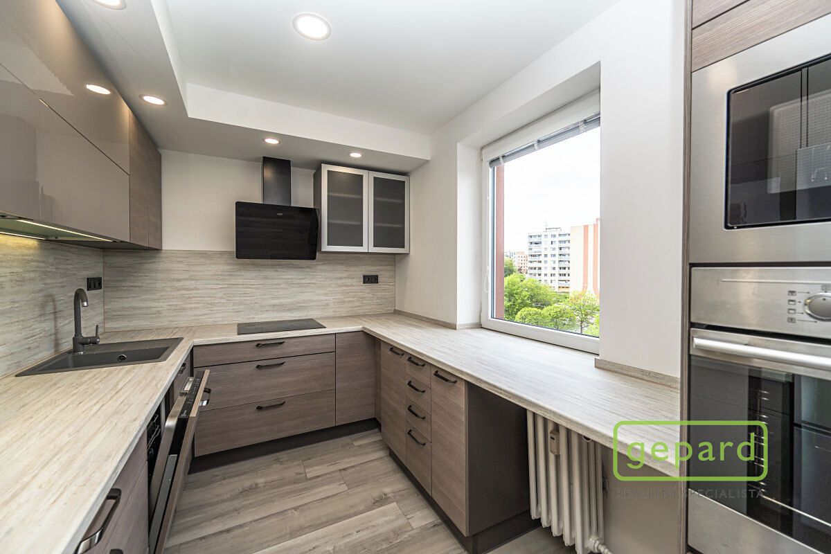 Pronájem bytu 3+kk 62 m²