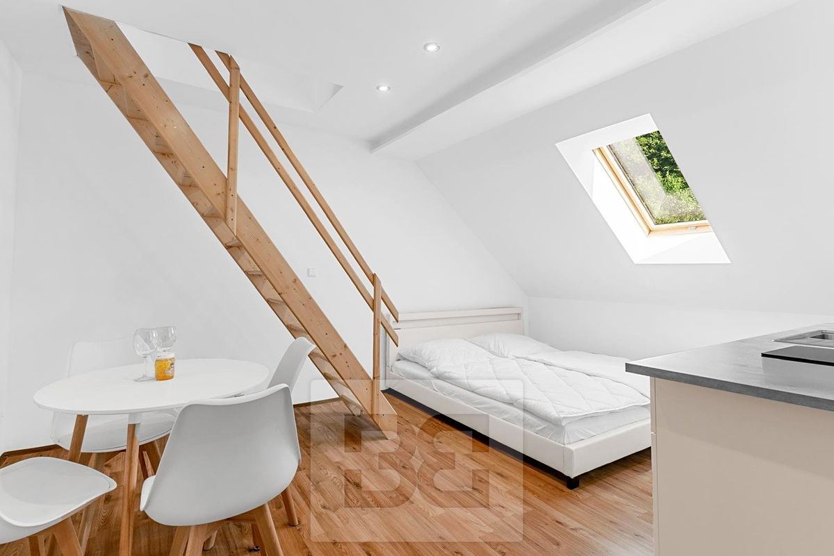 Pronájem bytu 2+kk 40 m²
