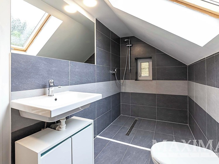 Комерційне приміщення на продаж, 300 м² (18 з 30)