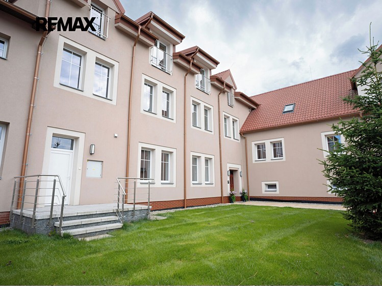 Квартира 1+kk в оренду, 34 м² (11 з 13)