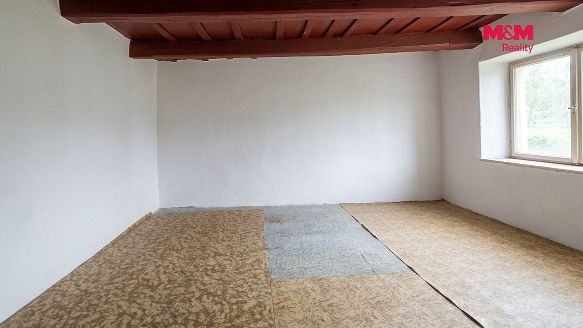 Prodej rodinného domu 76 m², pozemek 183 m² – fotografie 2