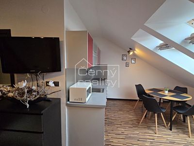 Pronájem bytu 1+kk 50 m²