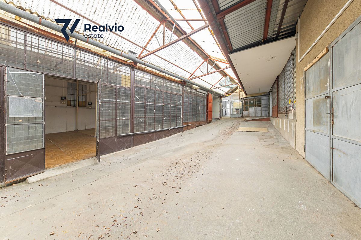 Pronájem obchodního prostoru 30 m² – fotografie 2