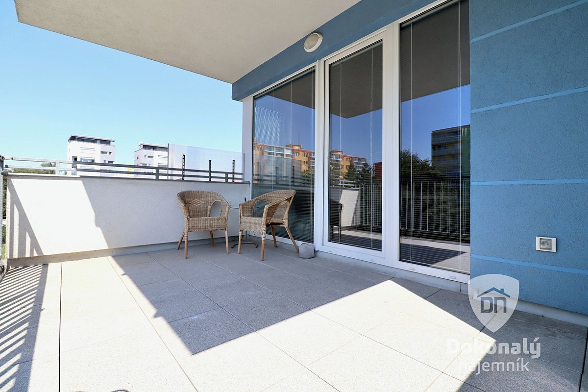 Pronájem bytu 3+kk 69 m² – fotografie 3