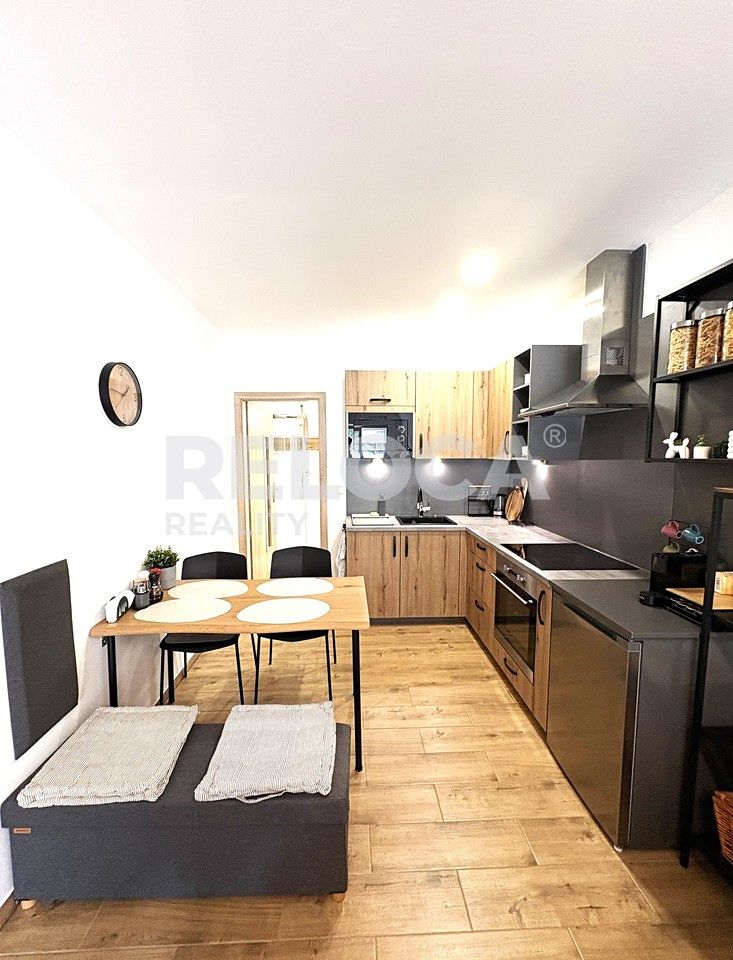 Prodej bytu 1+kk 32 m² – fotografie 2