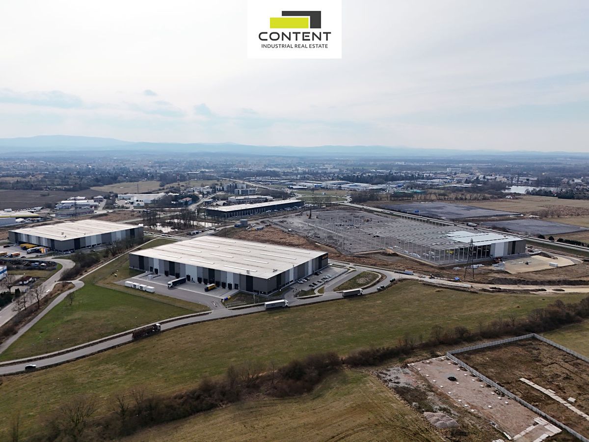 Pronájem výrobní haly, prostoru 24000 m² – fotografie 2