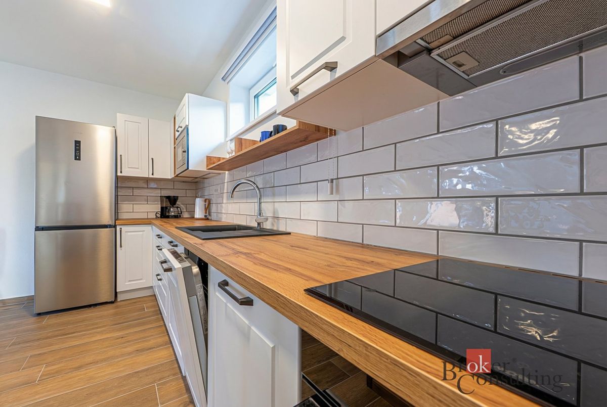 Prodej rodinného domu 65 m², pozemek 225 m² – fotografie 2