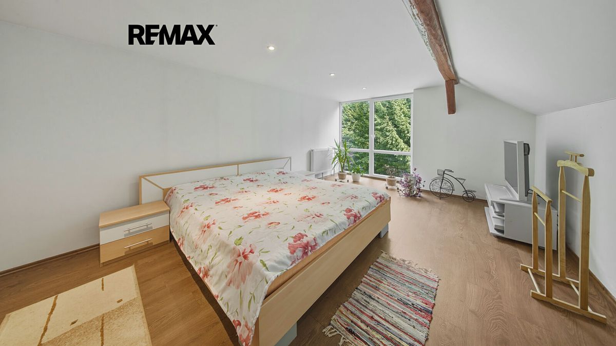 Prodej rodinného domu 136 m², pozemek 1470 m² – fotografie 3