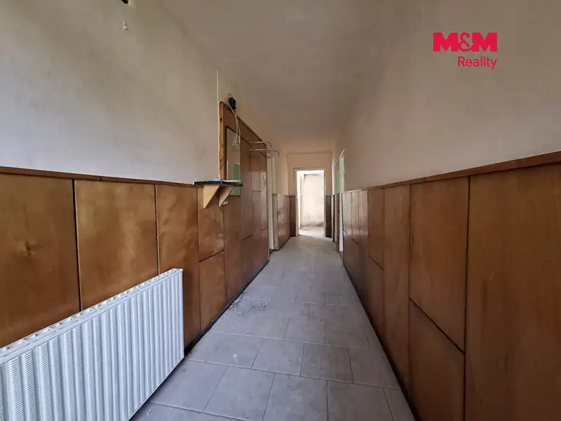Prodej rodinného domu 180 m², pozemek 827 m², Vlkoš – náhled fotky 3