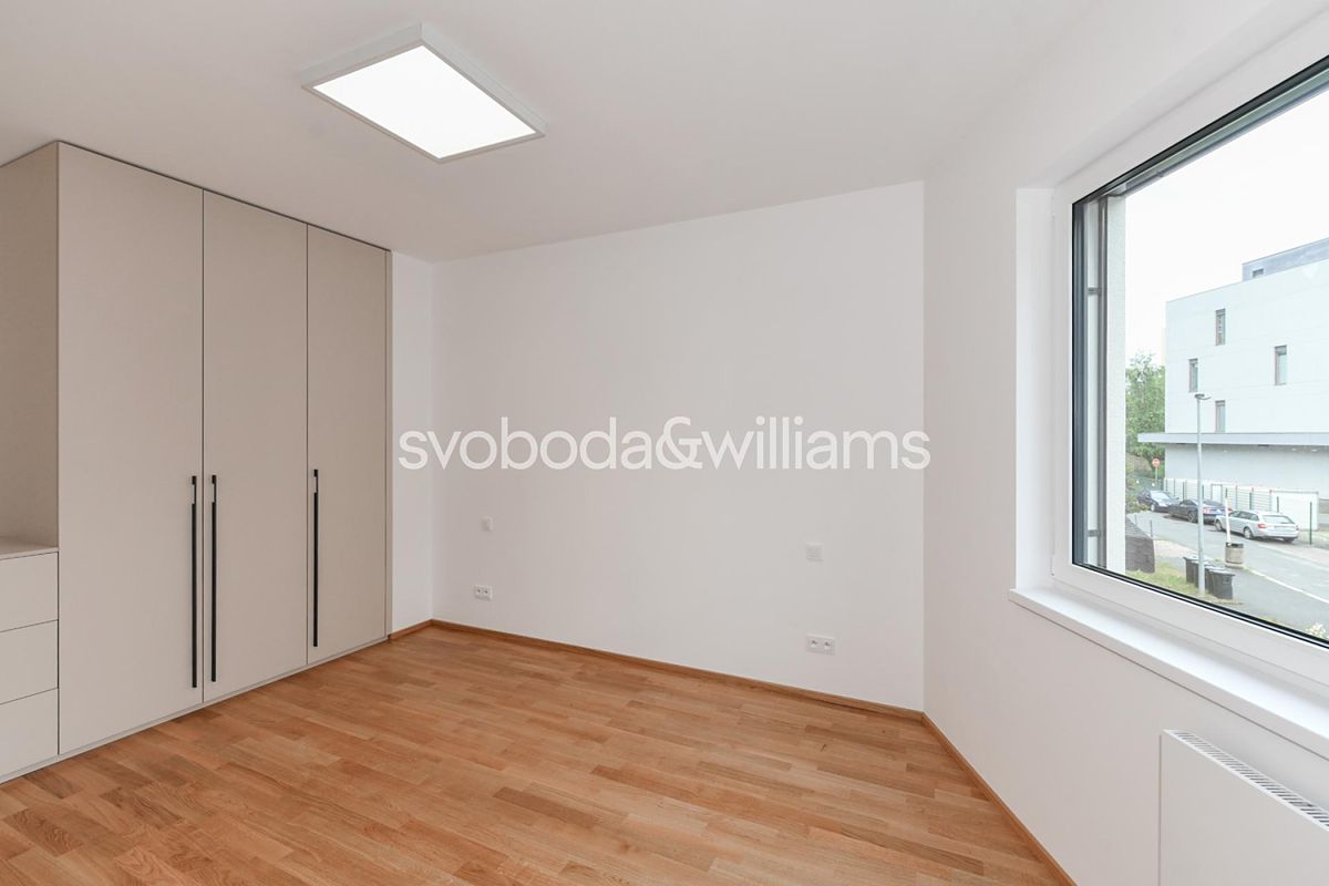 Pronájem bytu 2+kk 51 m² – fotografie 3