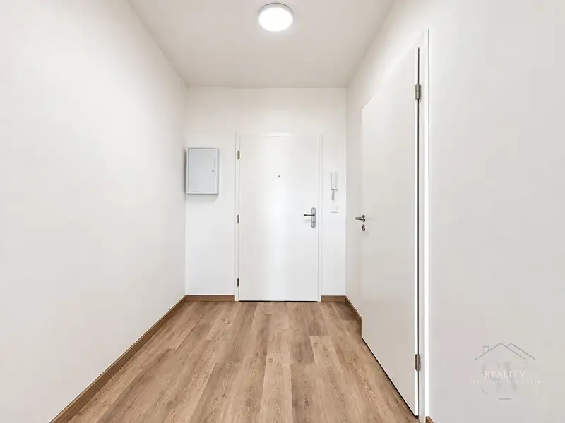 Pronájem bytu 2+kk 68 m², Český Brod – náhled fotky 2