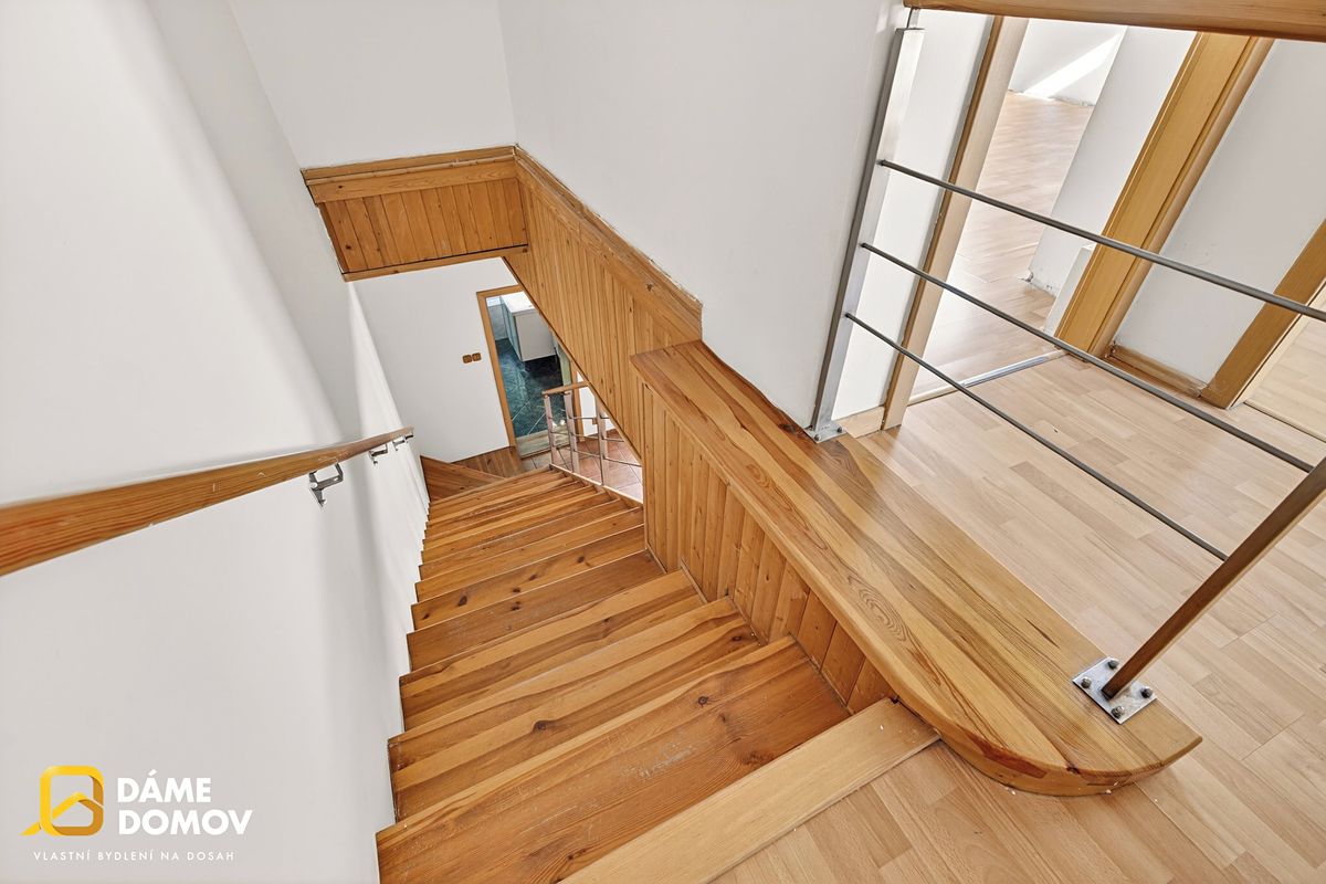 Prodej rodinného domu 169 m², pozemek 582 m² – fotografie 5