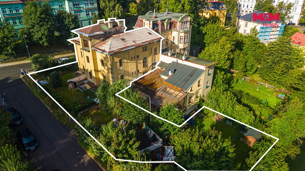 Prodej rodinného domu 240 m², pozemek 468 m² – fotografie 2