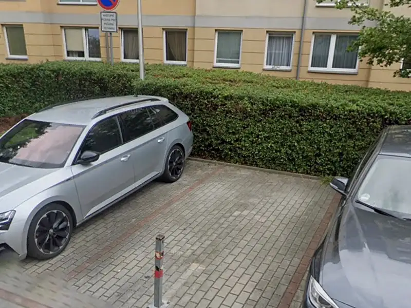 Pronájem garážového stání 13 m², Praha – náhled fotky 1