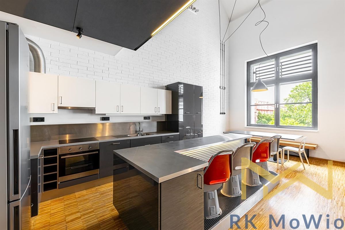Pronájem bytu 3+kk 146 m² – fotografie 2