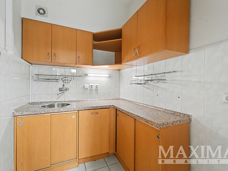Комерційне приміщення на продаж, 2 004 м² (23 з 30)