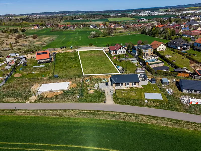 Prodej stavebního pozemku 1233 m², Dobev – náhled fotky 1